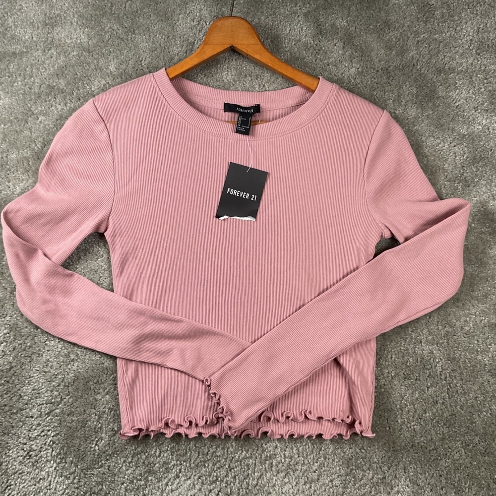 Forever 21 Ribbed Long Sleeve Top Womens Small Pink Lettuce Edge Trim NWT